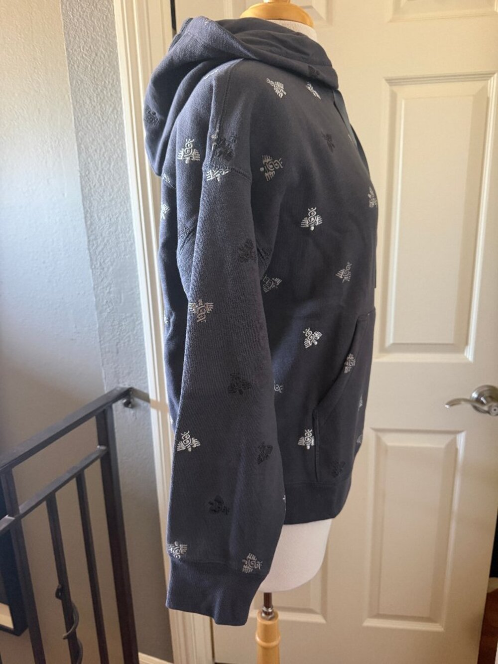 FIGS Pride Lounge Hoodie Sweatshirt NWT M - Picture 6 of 7